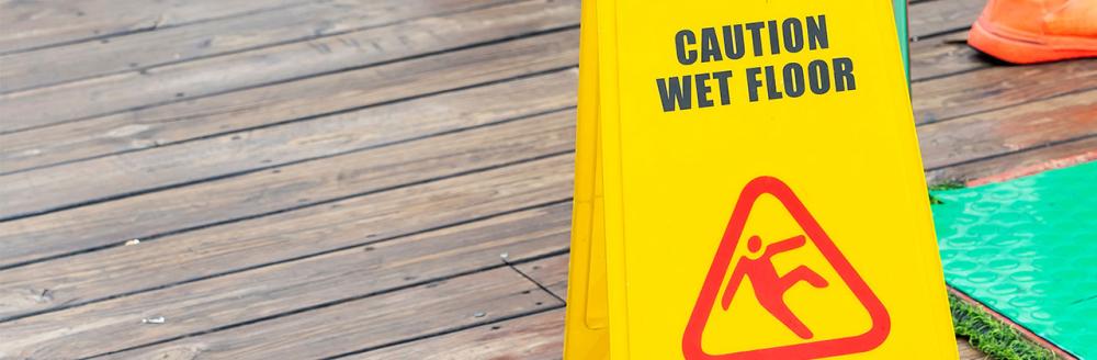 slippery surface sign on regular wood, not non slip decking