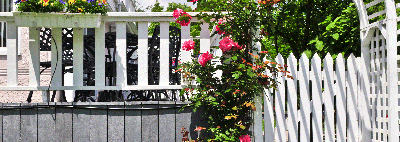 12 Dazzling Decorative Garden Fence Ideas To Transform Your Outdoor Space