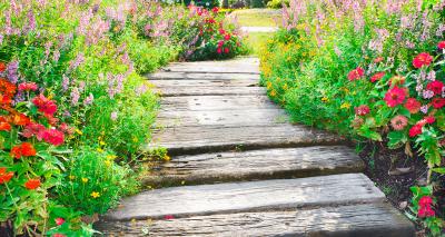 How to lay a sleeper pathway to enhance your garden