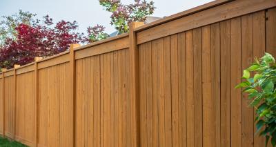 15 front garden fence ideas you can use to flex to your neighbours