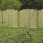 Arched top garden fencing panel